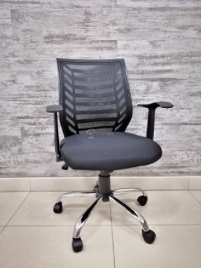 Кресло Barneo K-138 для персонала (черная ткань черная сетка) в Нижнем Тагиле - nizhniy-tagil.mebel-74.com | фото