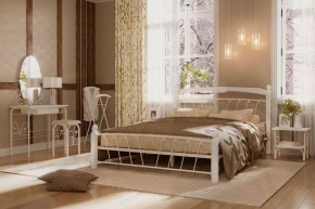 Кровать "Муза 1" КМД10  БЕЛАЯ (1600*2000) (ножки-белые) с коваными изделиями в Нижнем Тагиле - nizhniy-tagil.mebel-74.com | фото