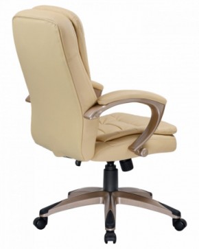 Офисное кресло для руководителей DOBRIN DONALD LMR-106B бежевый в Нижнем Тагиле - nizhniy-tagil.mebel-74.com | фото