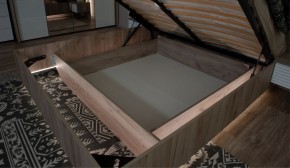 Спальня Джулия Кровать 160 МИ с подъемным механизмом Дуб крафт серый в Нижнем Тагиле - nizhniy-tagil.mebel-74.com | фото